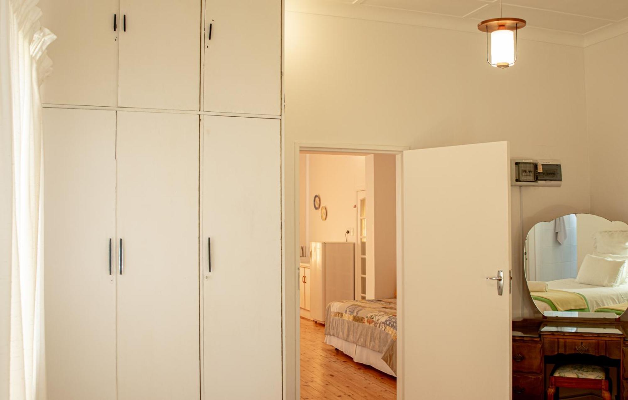Graaff-Reinet 4 Rothman Street B&B מראה חיצוני תמונה